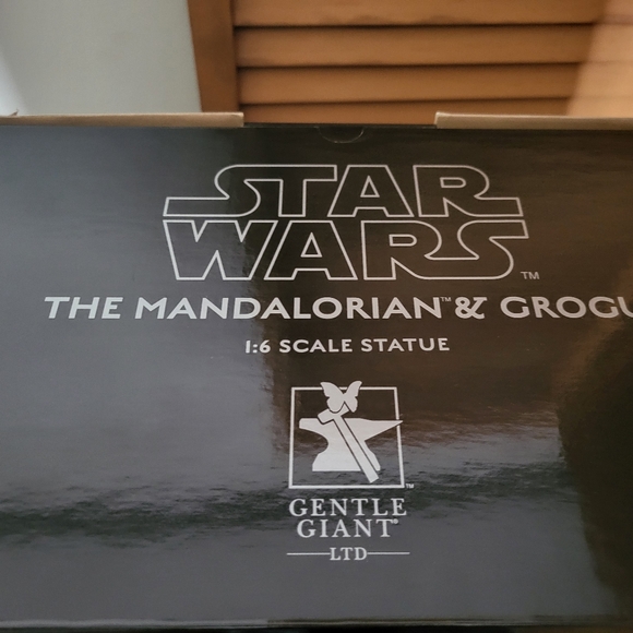 Star Wars Mandalorian with Guru sculpture - Picture 4 of 6